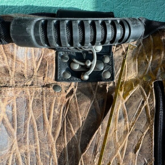 Brown embossed Leather crossbody/backpack/handle by Uberolo - Picture 8 of 10